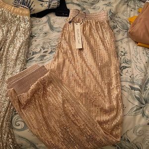 Sequin joggers w pockets Vici purchase never worn